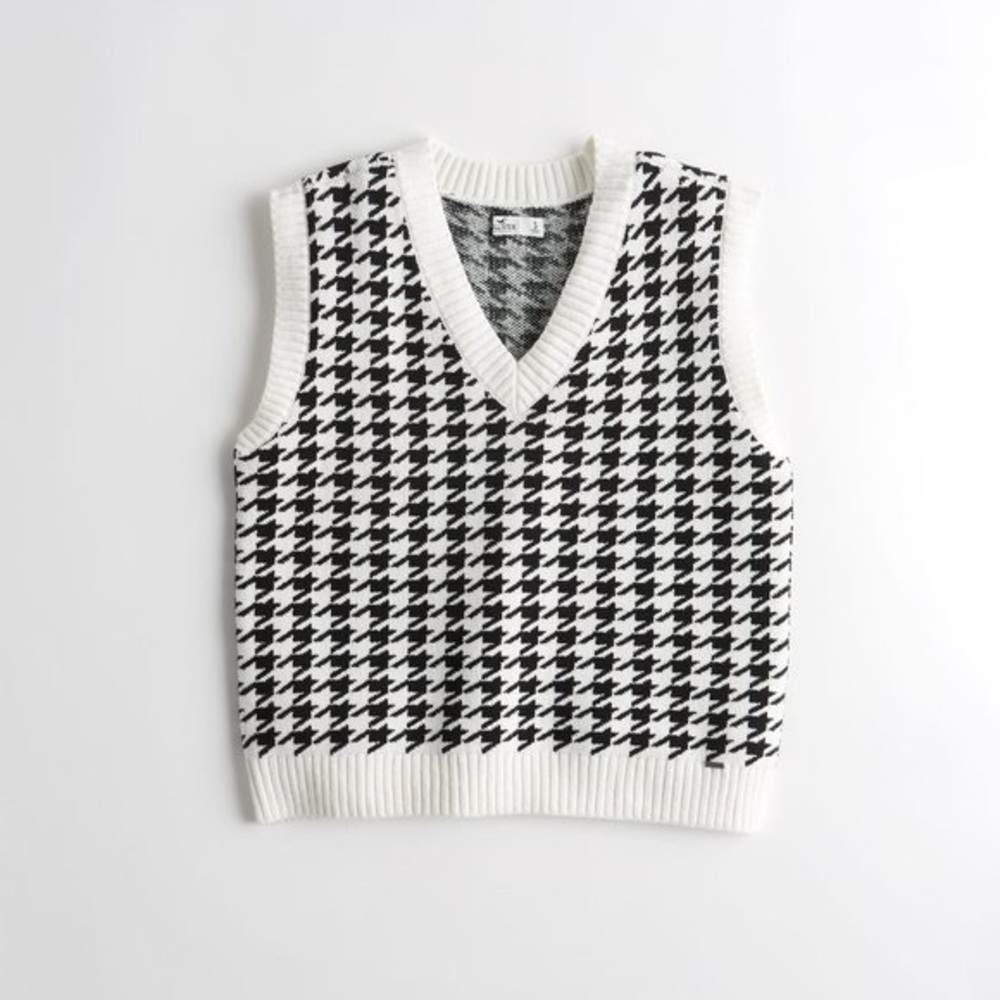 Hollister houndstooth sweater vest black and white